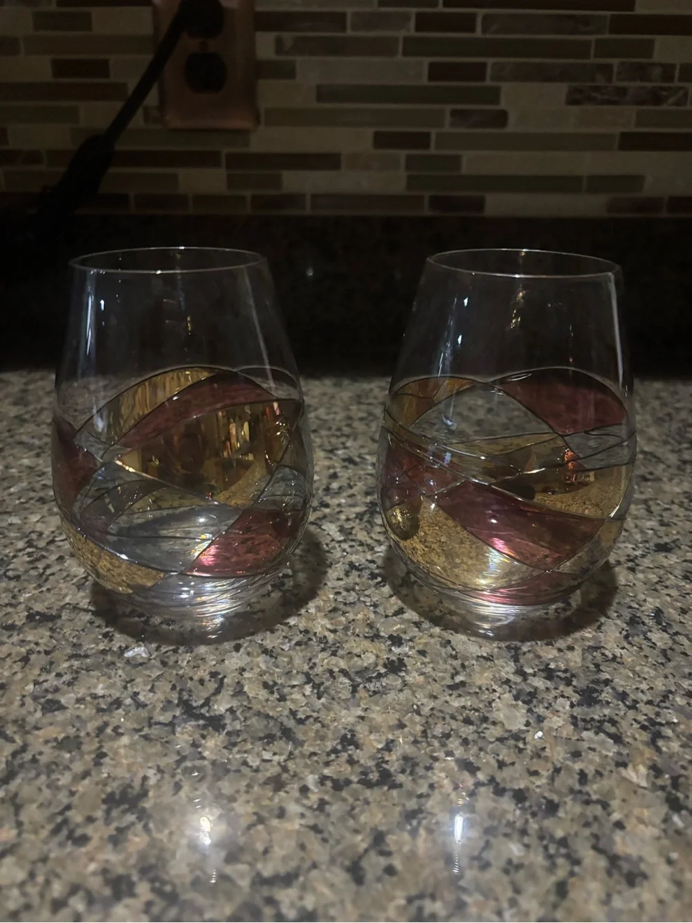 Cornet Barcelona Stemless Wine Glasses with Gold and Pink Swirl Accents